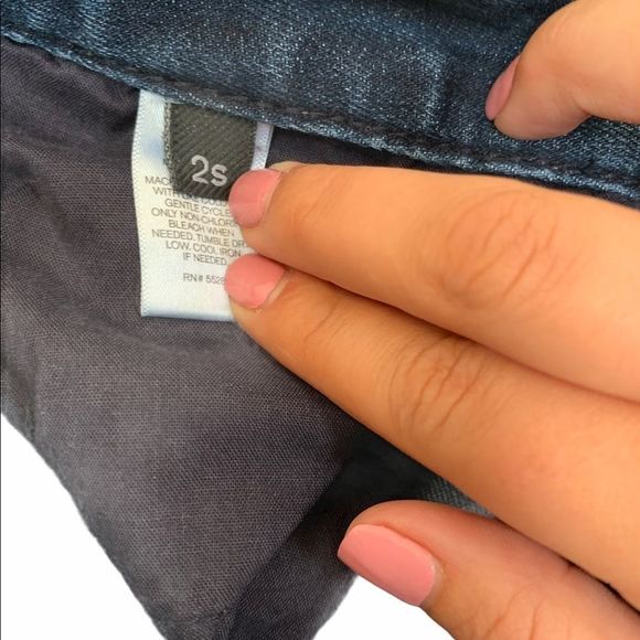 Express Jeans - Picture 2 of 3